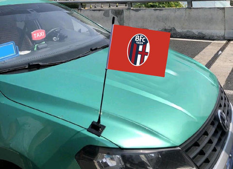 Bologna Serie A Bandiera sul cofano dell'auto