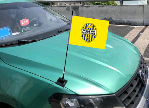 Verona Serie A Bandiera sul cofano dell'auto